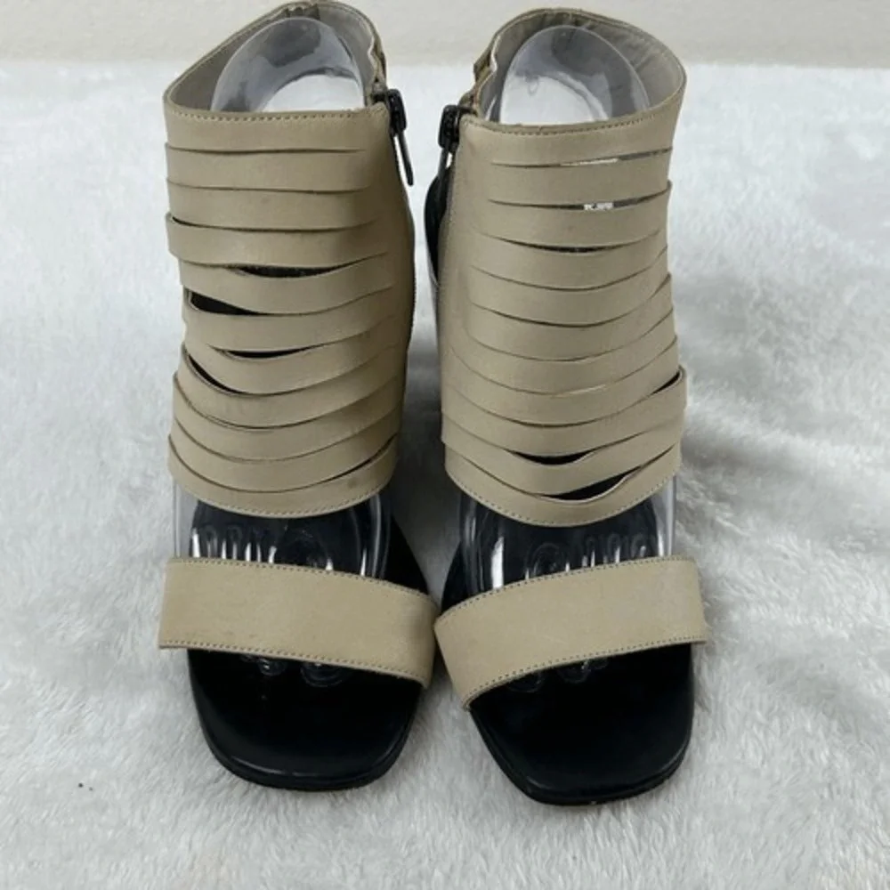 KDB Womens‎ Leather Multi Strap Cage Wedge Sandals Beige Black 9